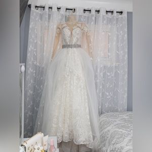 Wedding Dress. size 0-2